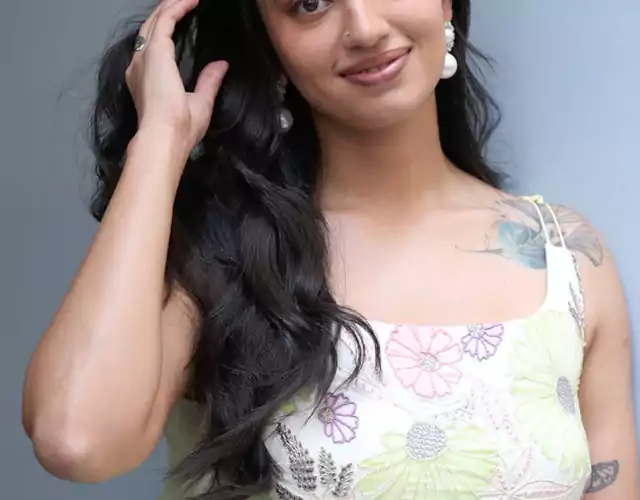 Actress Malavika Nair Images